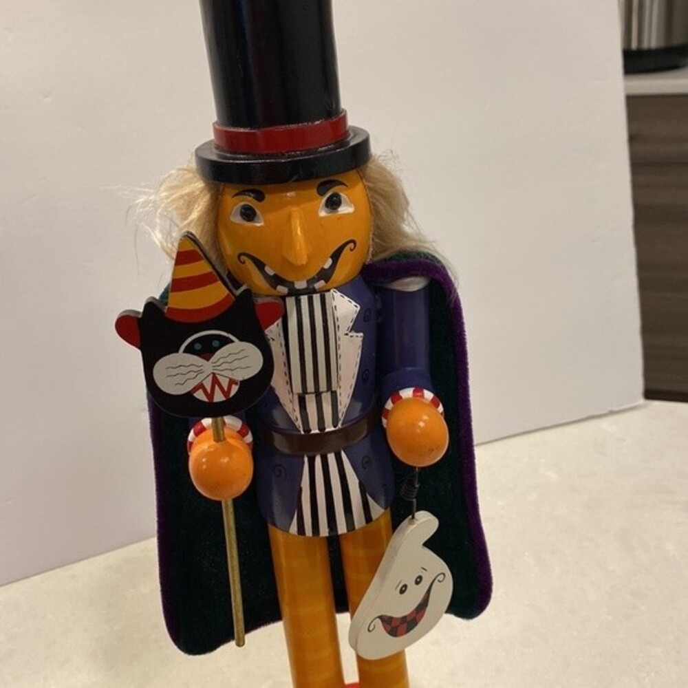 Very Rare Bombay Halloween Wooden Pumpkin 🎃 Nutcracker 15” Tall 5” Wide - Picture 3 of 16